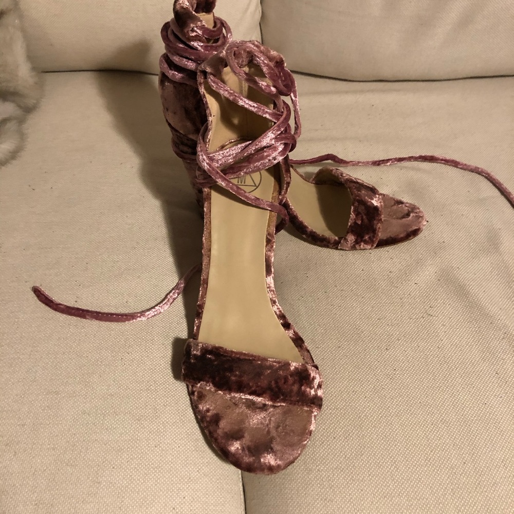 Pink heeled with ties